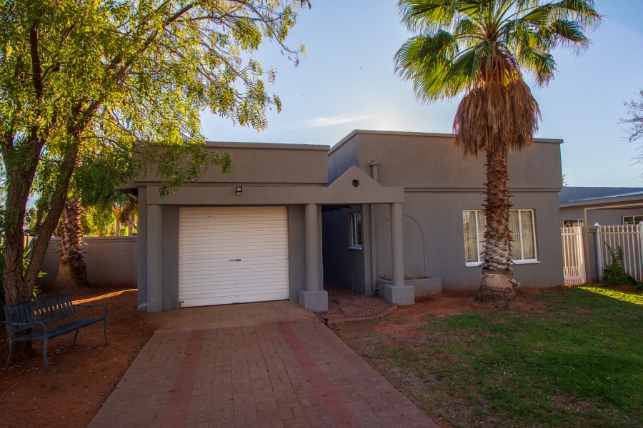 3 Bedroom Property for Sale in Keidebees Northern Cape